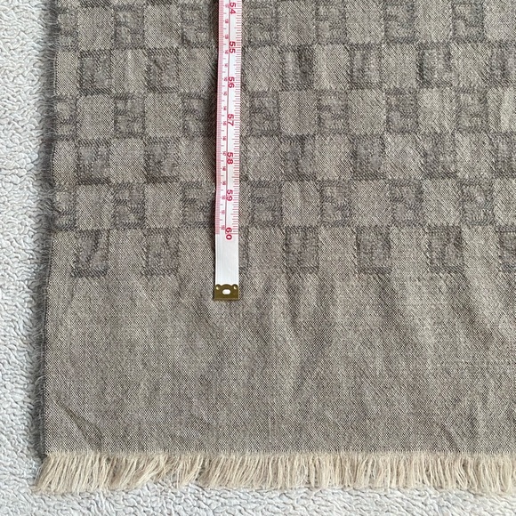 Preloved Used Authentic FENDI SCARF - Picture 14 of 16